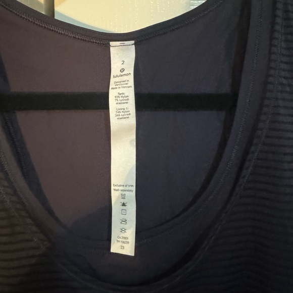 Lululemon Lean In Tank - Picture 4 of 7